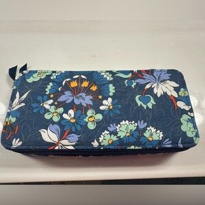 Vera Bradley Floral Burst Large Traval Pill Case